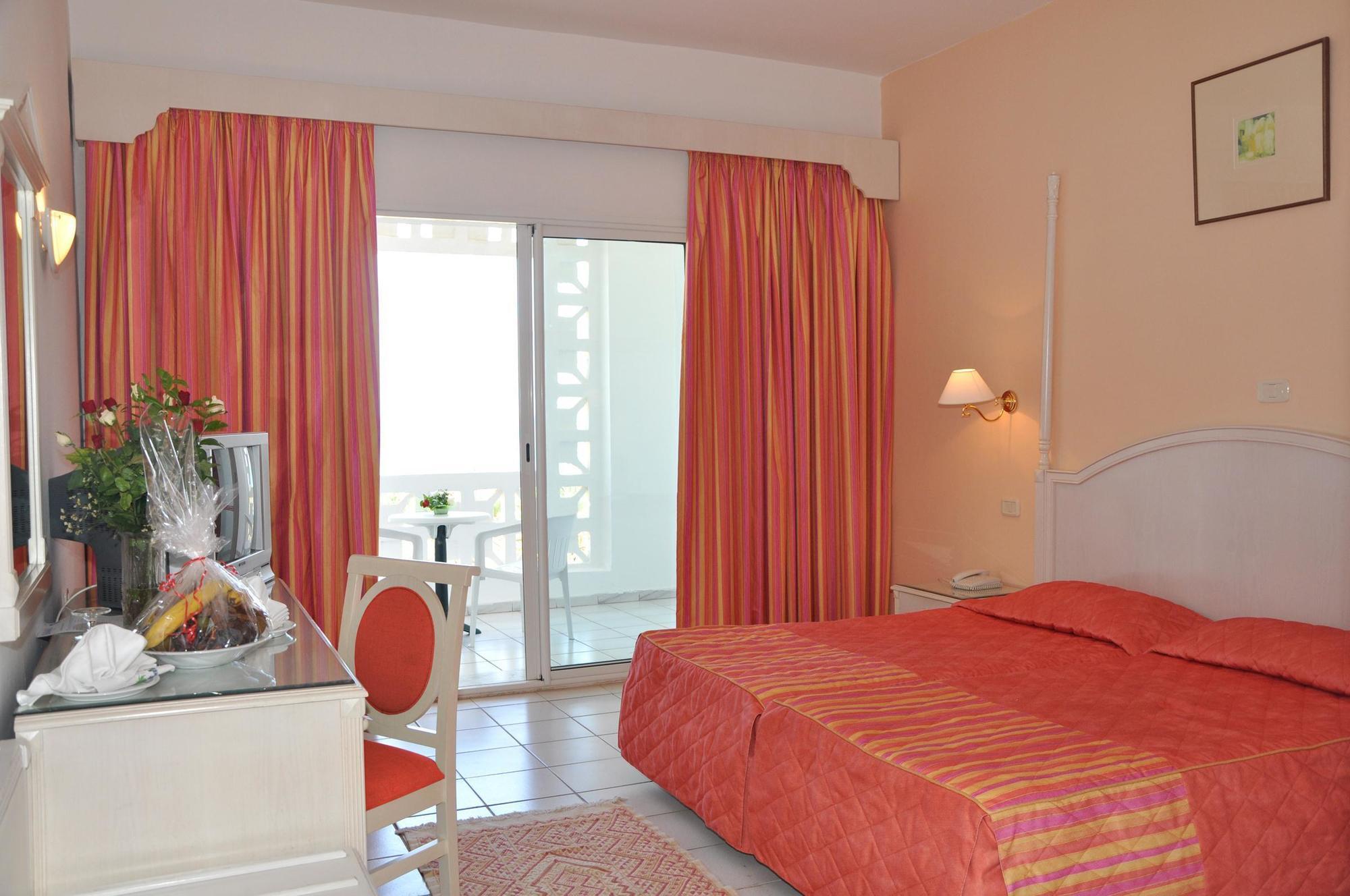 Отель Marhaba Club 4*